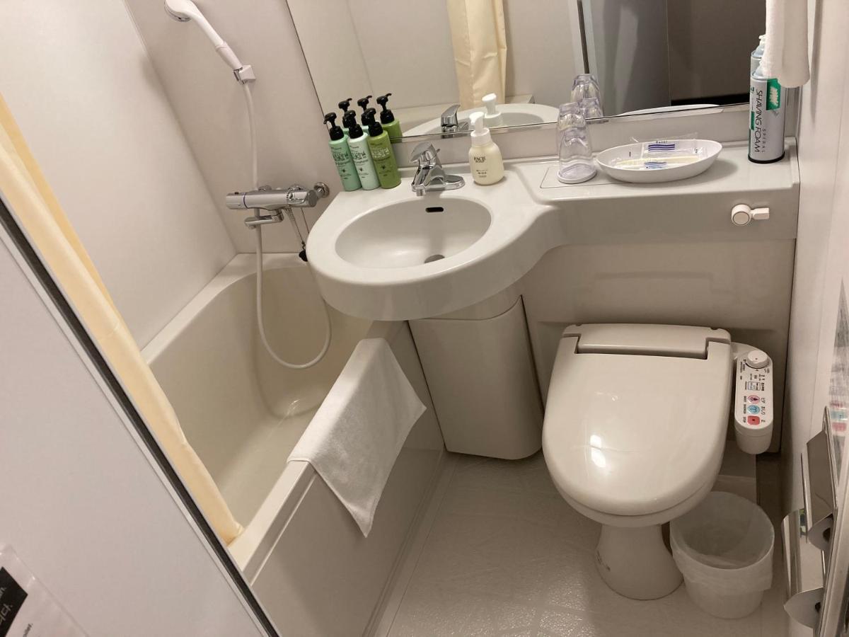 Y'S Hotel Shin Osaka Luaran gambar